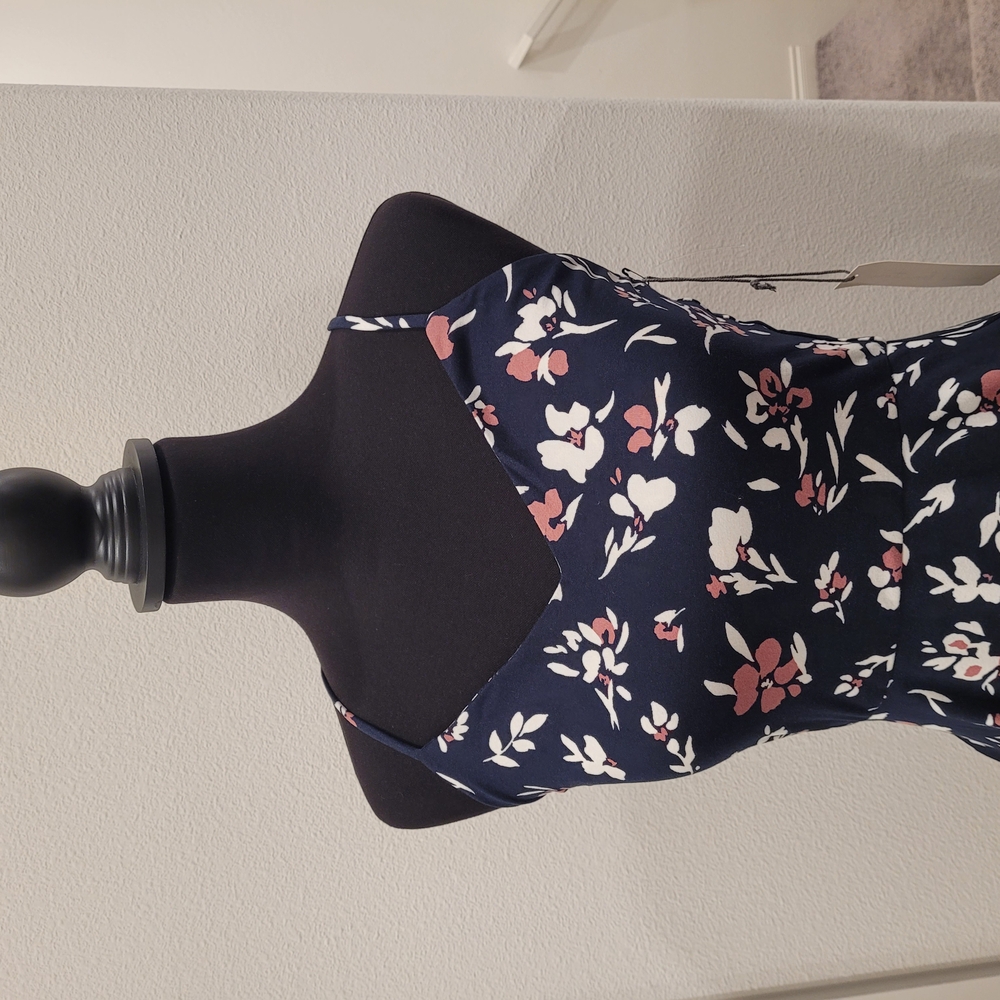NWT Nine Britton Dress - Picture 3 of 8